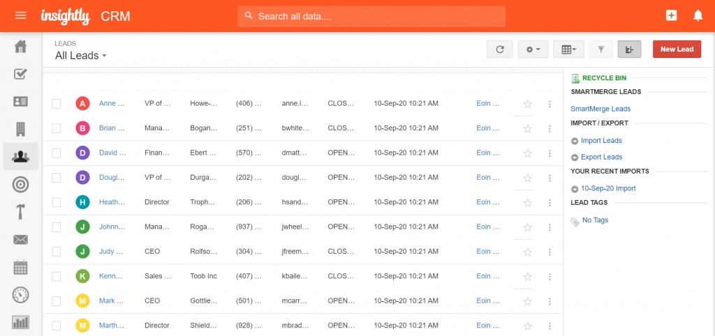 Mostrando lo fácil que es importar y exportar datos de clientes potenciales con Insightly a través de CSV.