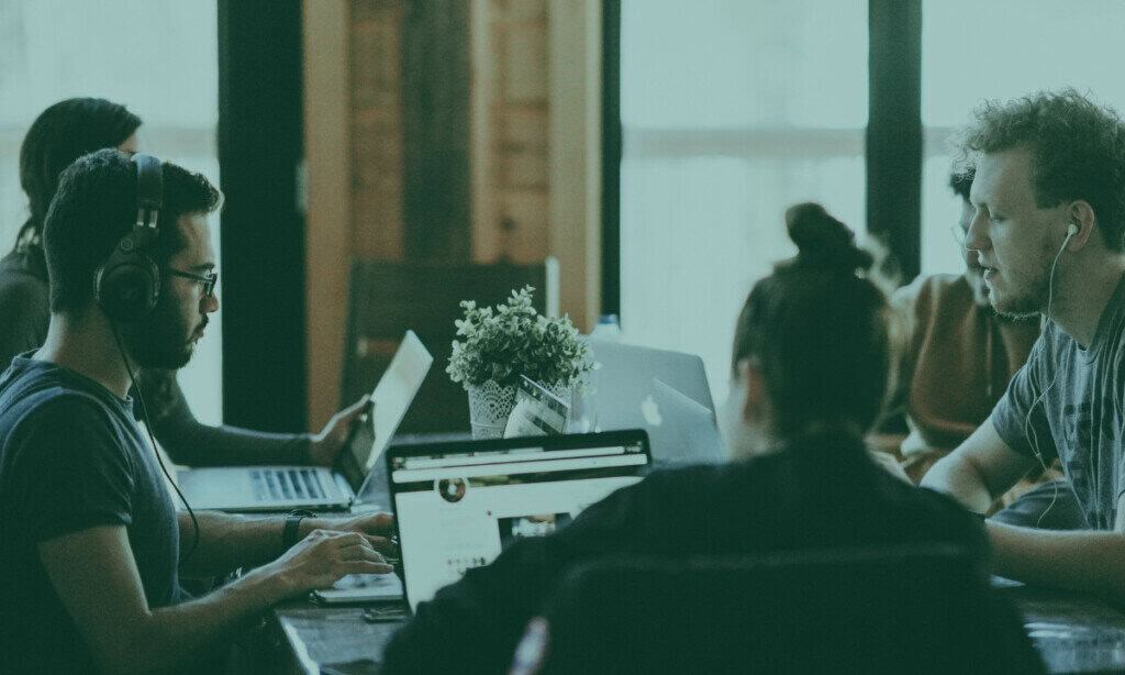 ADP vs. Homebase A CPA’s Comparison for Hourly Teams