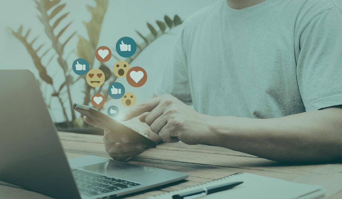 The Best Social Media Post Generators for Simplifying Content Creation