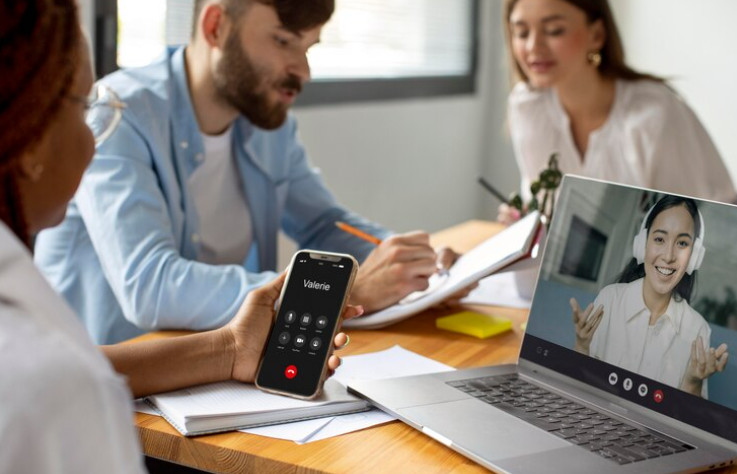 Best Cloud Phone System for Remote and Hybrid Teams